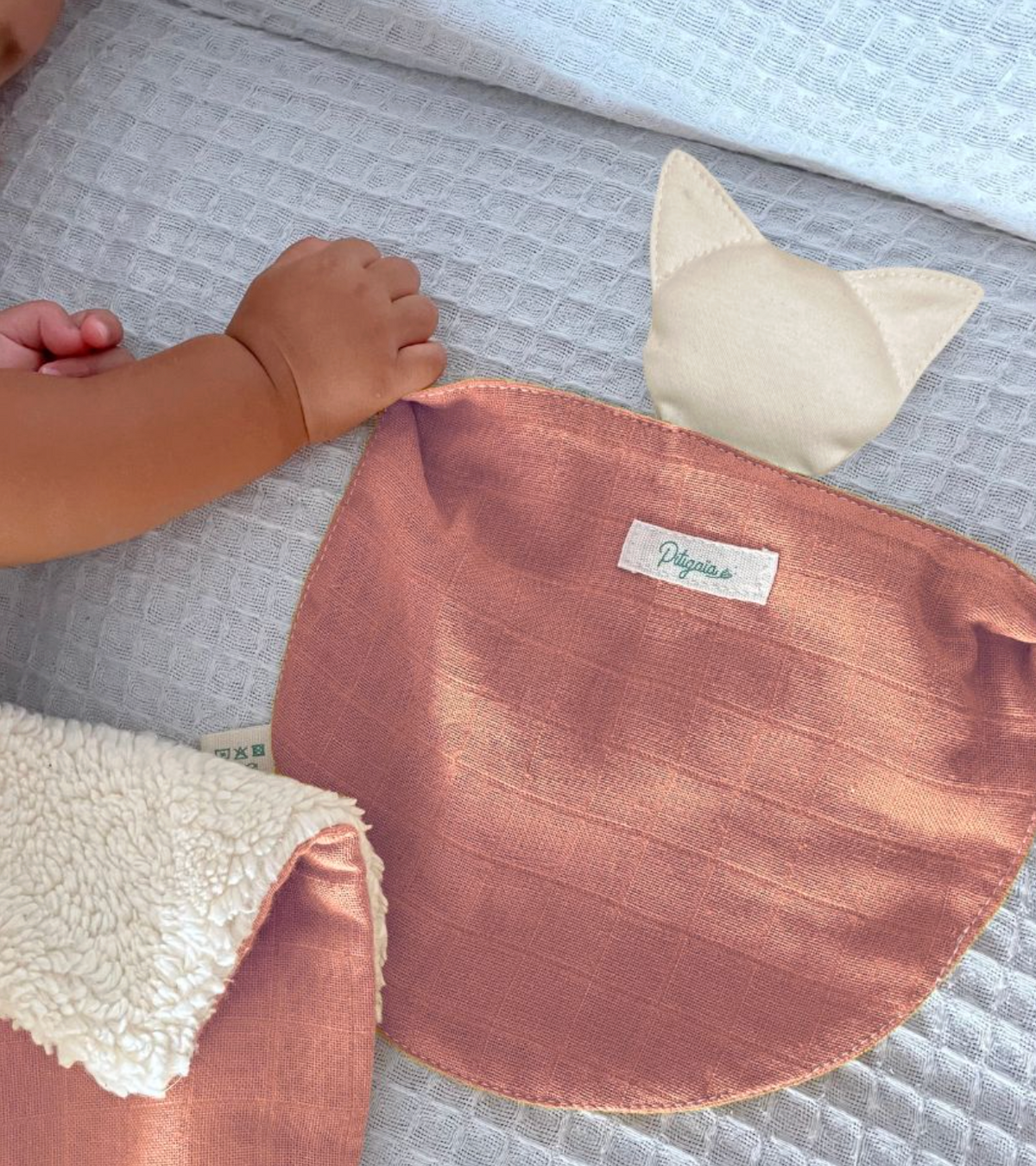 Doudou plat Chat (100% coton bio GOTS)